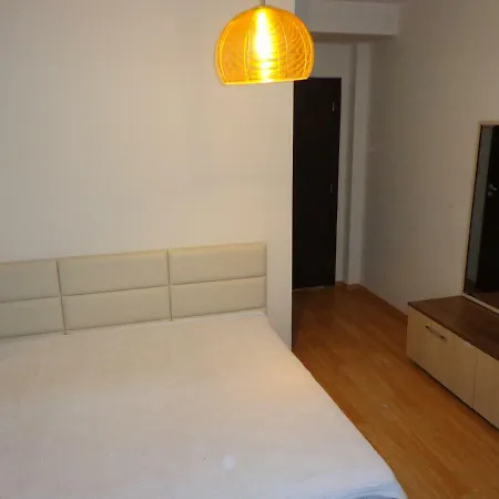 Private In Apartment
